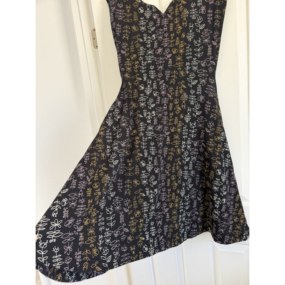 Effie's Heart Black Botanical Print Sleeveless Fit & Flare Pocket Dress - Picture 5 of 11